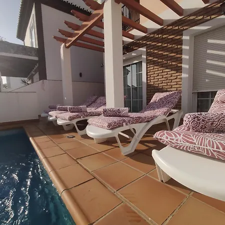 Prázdninový dům Casa Tropicana Con Piscina Privada *